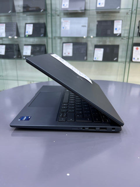 Dell Latitude 7440