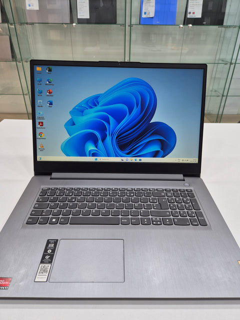 Lenovo ideapad Slim 3