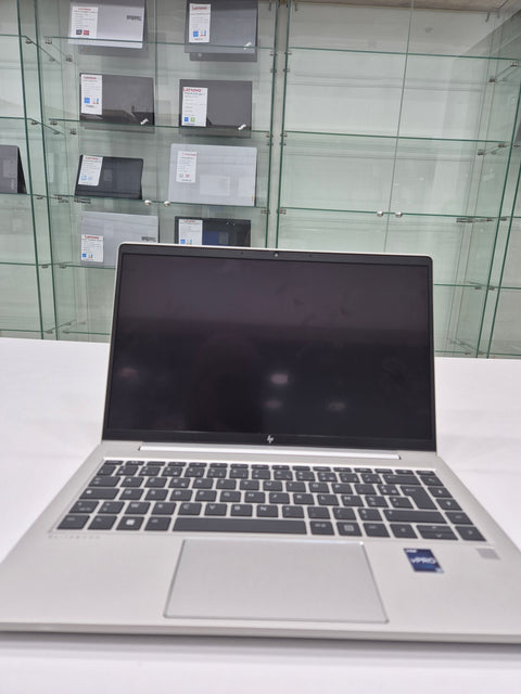 Hp elitebook 640 G9